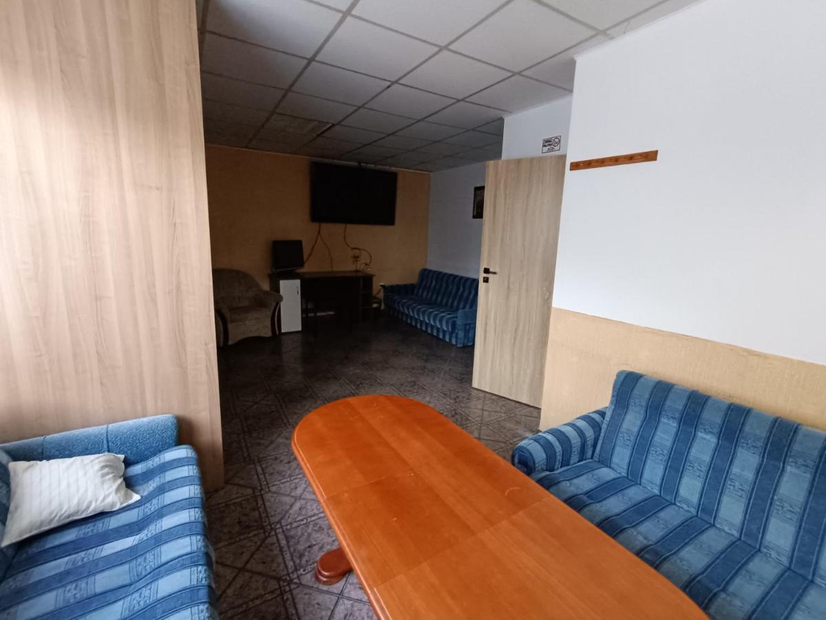 Hostel Welinek Gratis Parking Stęszew Exterior foto